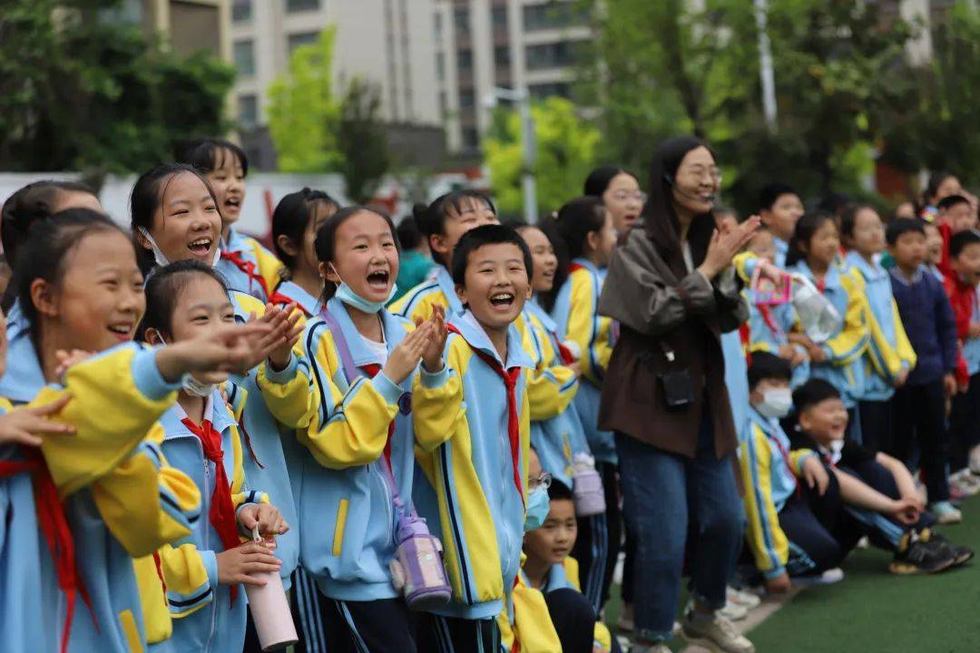 小学春季足球联赛开赛,濮阳市开德小学运动会