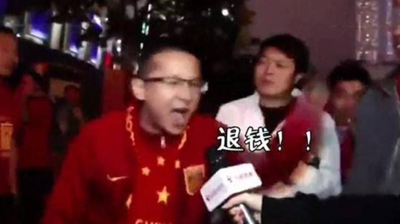 哥伦比亚球员打击乌龙球,2004哥伦比亚足球运动员身中7枪