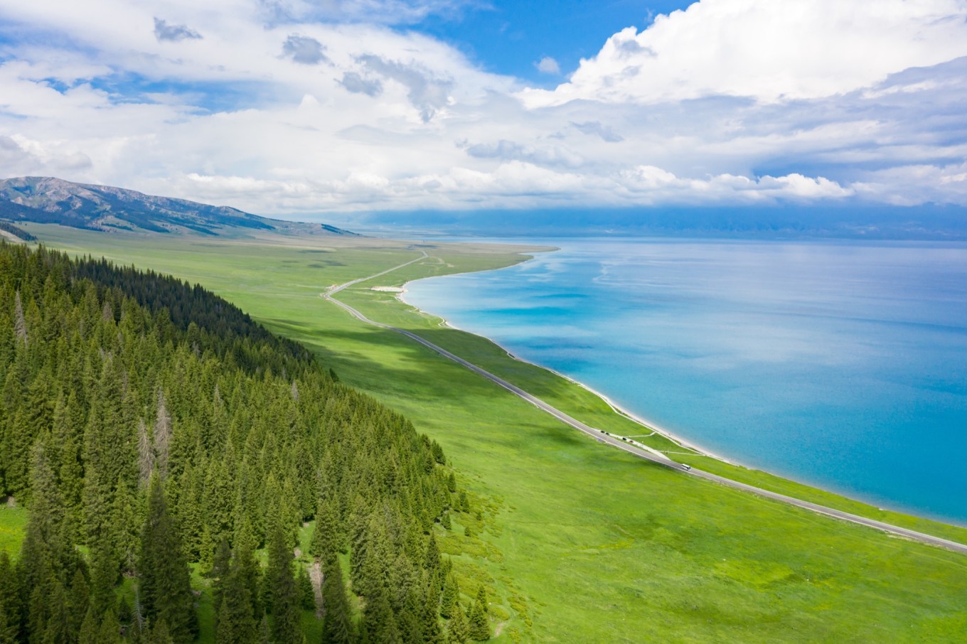 新疆伊犁之美,走了一圈才发现世界万物远不及你