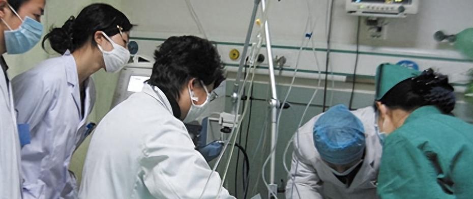 男子入院6天身亡厦门知名医院,男子住院三天突发意外死在病床上