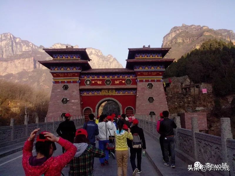 河南省新乡市旅游景点八里沟,河南新乡八里沟风景区图片全景