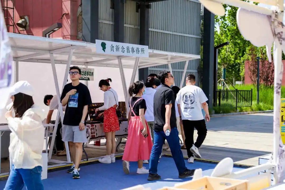 是次元壁破了还是穿越时空？在这里可以沉浸式逛展看漫画！