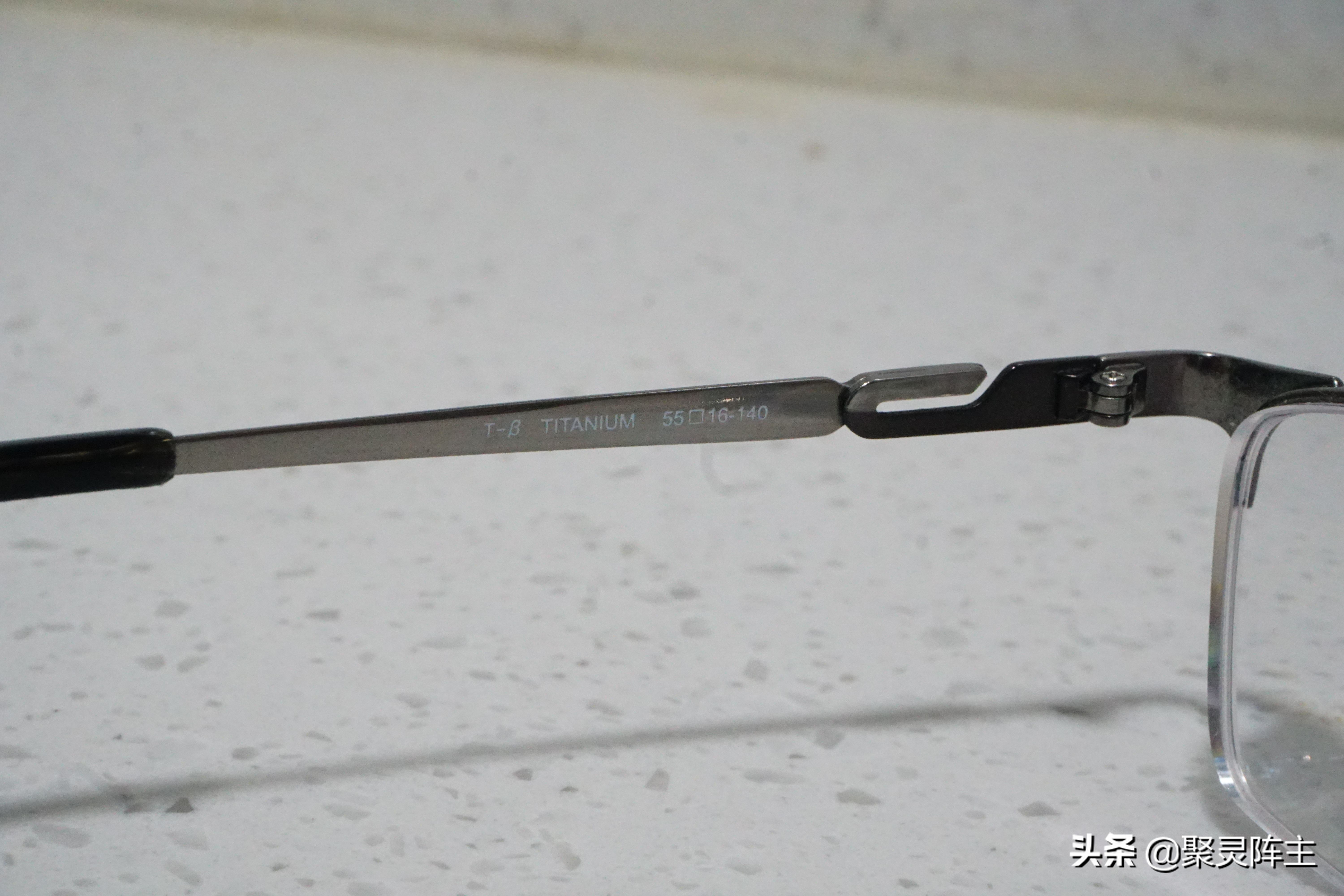 怎样看懂眼镜配镜教程,验光配镜冬季必备防雾镜片