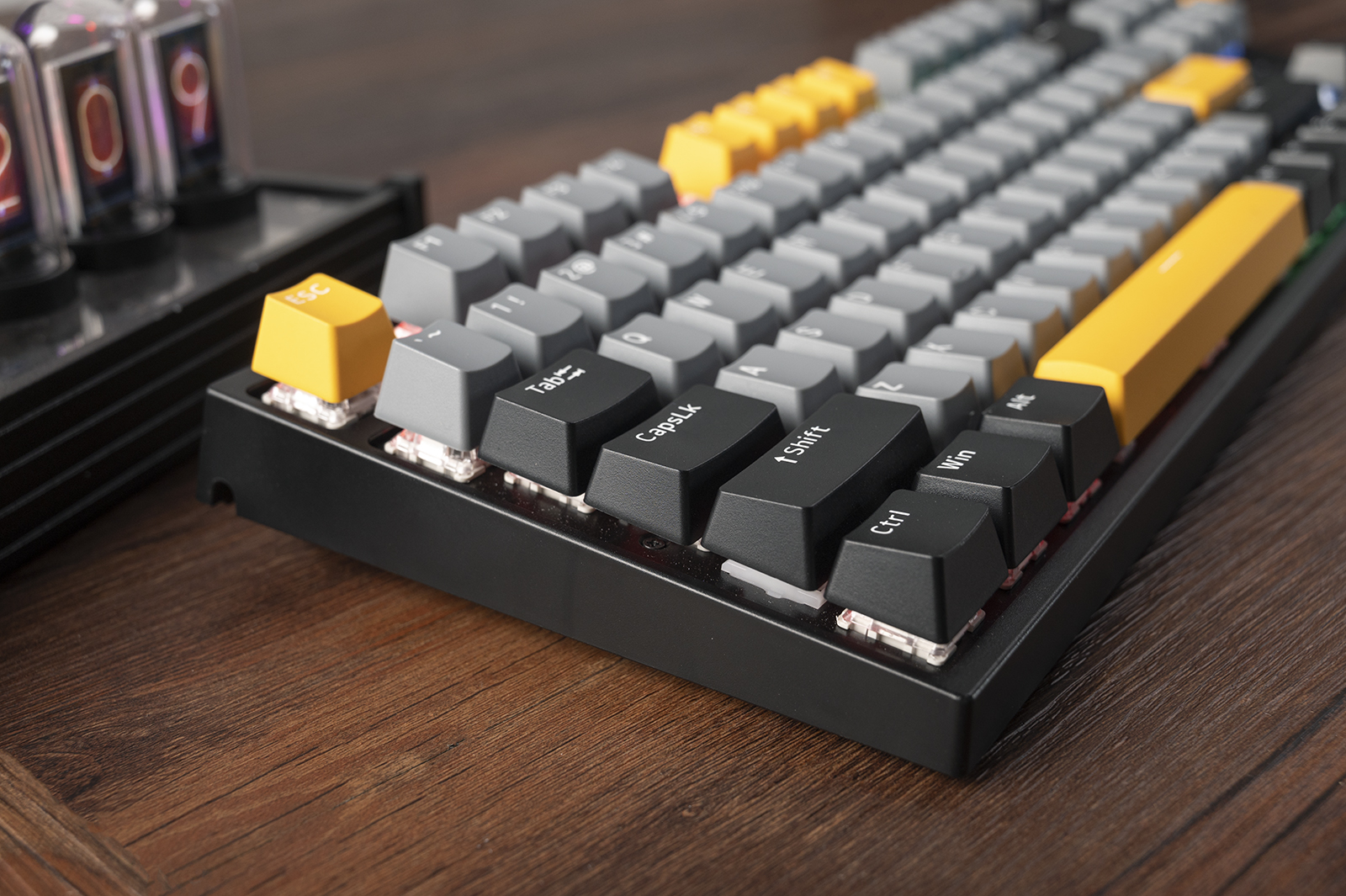 迪摩键盘f87茶轴,迪摩f87歼星舰手托