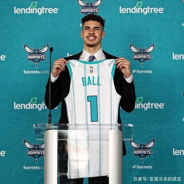 20年选秀三球,哈利伯顿华子三球数据对比