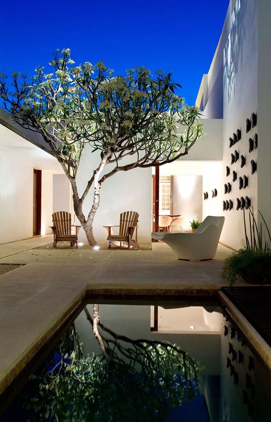 下沉式庭院算庭院吗,下沉式庭院和地上庭院叠石结合