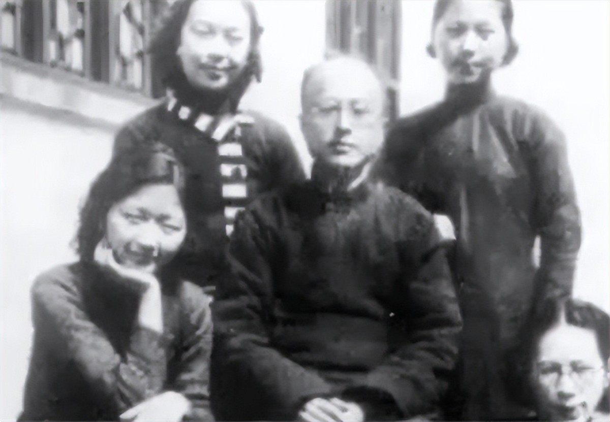 陆英九个子女的结局,陆英出嫁的视频