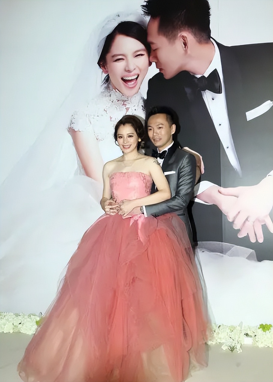 假装高贵、喜欢炫富、爱傍富豪，这些台湾女星活该没有好下场