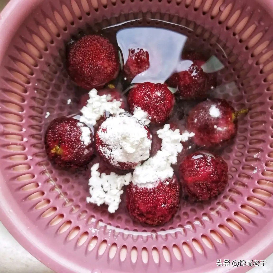 洗杨梅用醋,洗杨梅别只会用盐