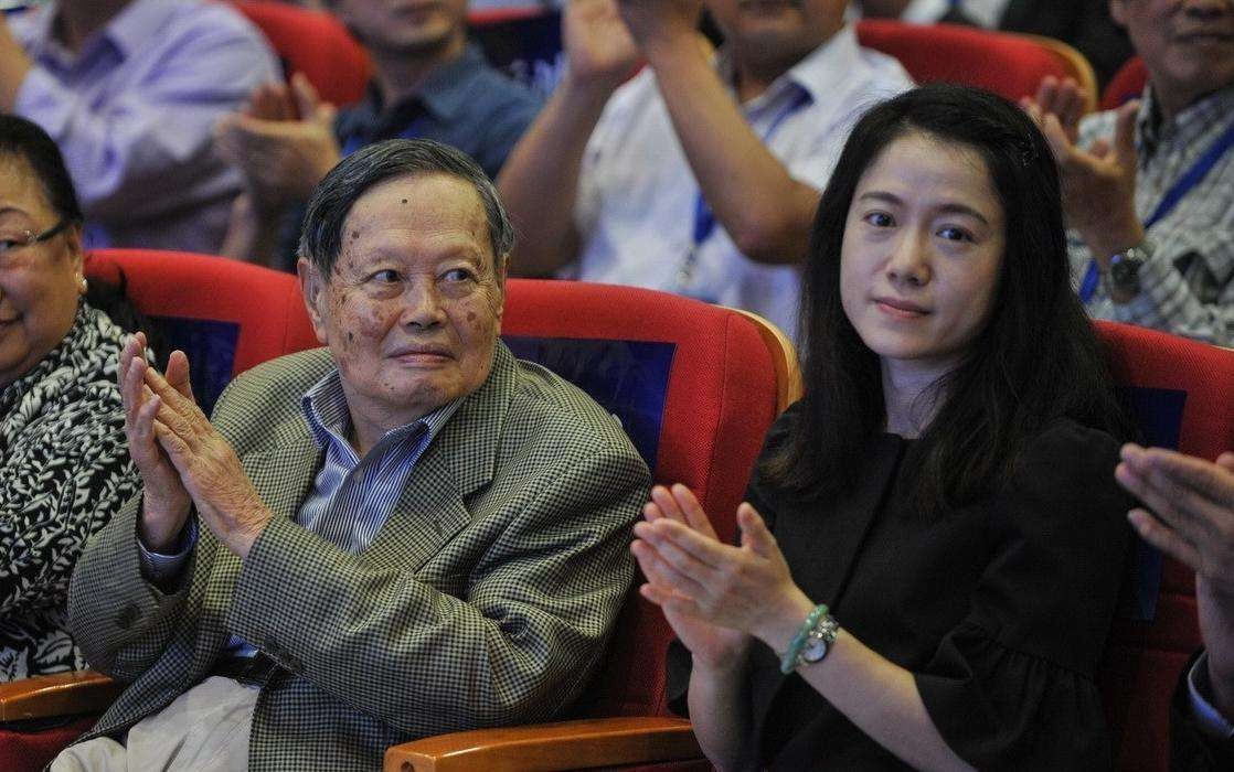 杨振宁和翁帆的这段婚姻,100岁杨振宁和46岁翁帆是真爱吗
