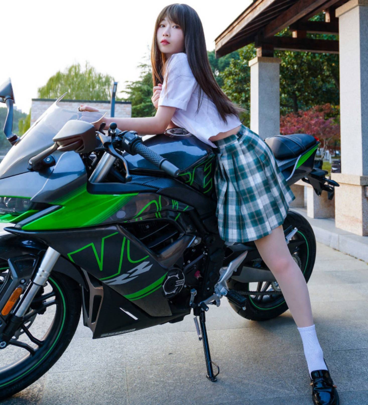 无极250rr竞技版23款如何区别,无极250rr仿赛