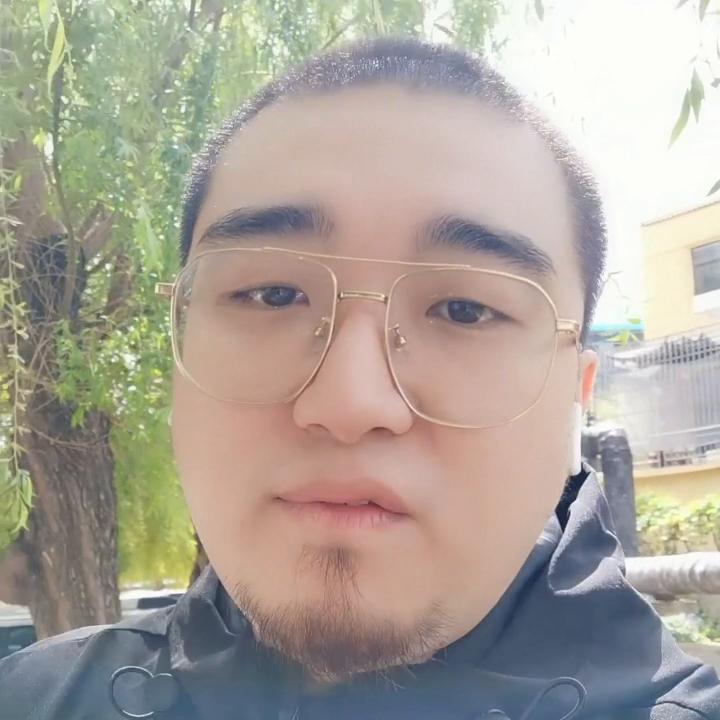 领导给我加了2000工资,领导给我加300元工资加工作量