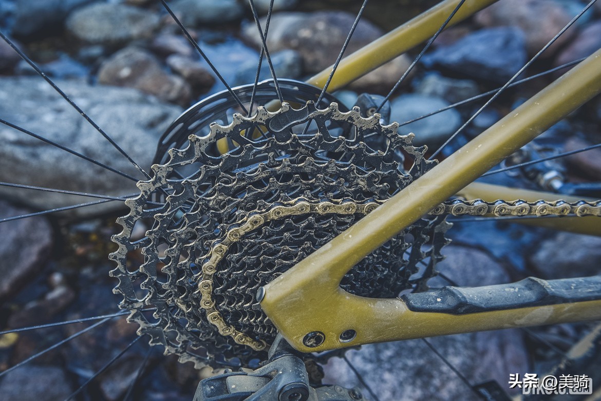 快乐重型“瓜”闪电全新DivergeSTR全地形公路车评测