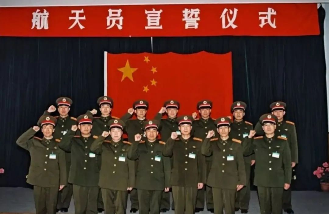 神16乘组出舱时间,神十六太空授课