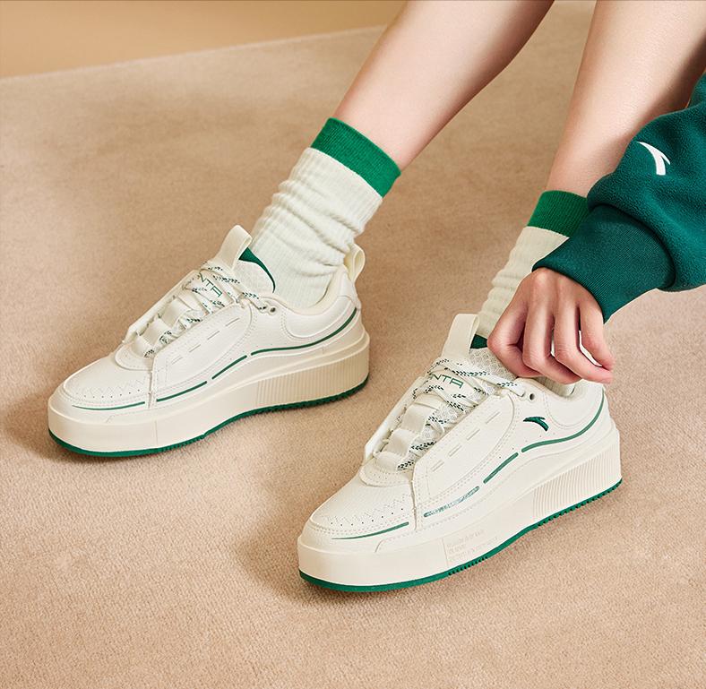 50多岁女人冬季穿什么鞋子好看,50岁女性穿什么鞋子百搭