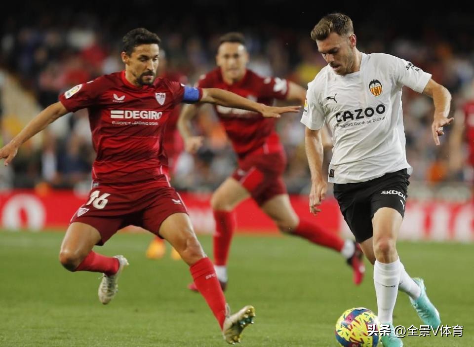 西甲积分榜皇马大胜落后巴萨12分,西甲最新积分榜巴萨贝蒂斯