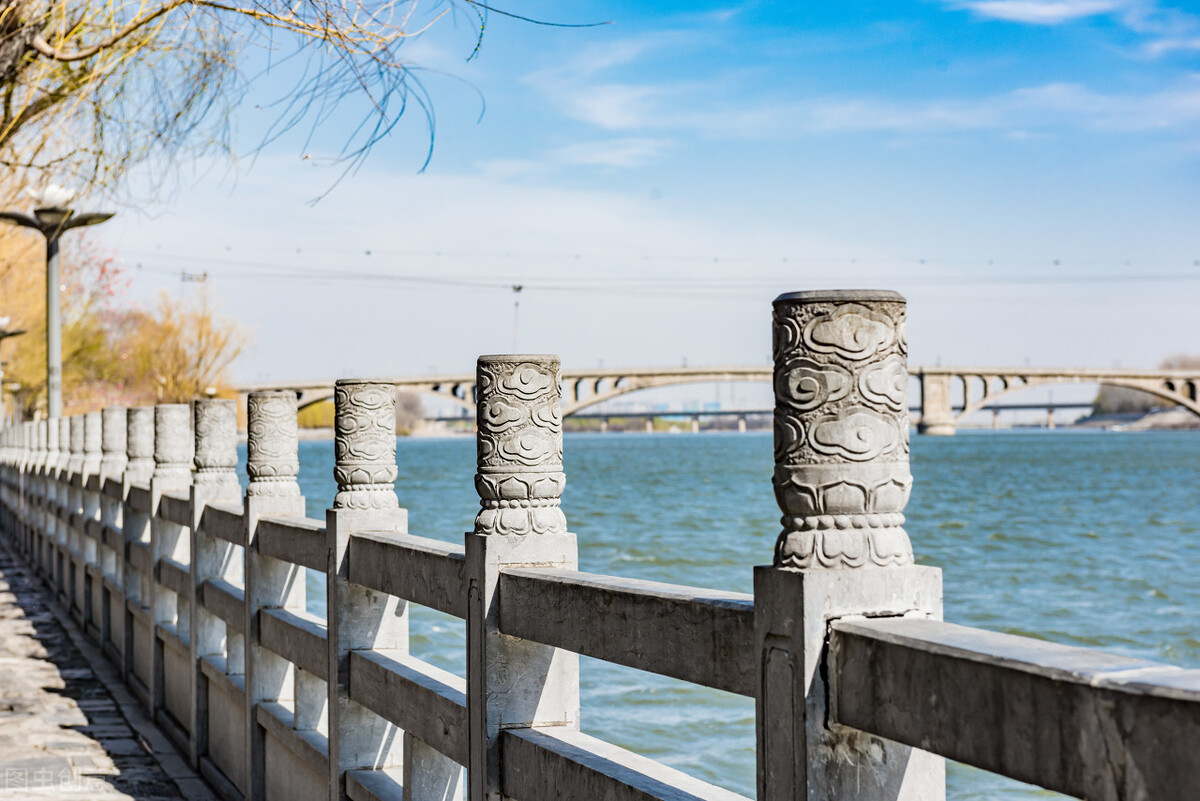 郭进拴神奇的土地,郭进拴作品大全