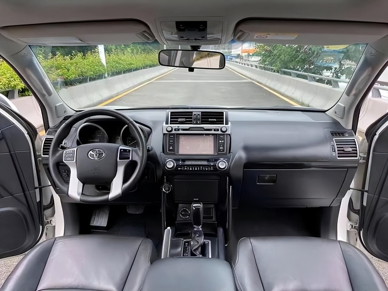 丰田普拉多2800降价,丰田普拉多3.5加价