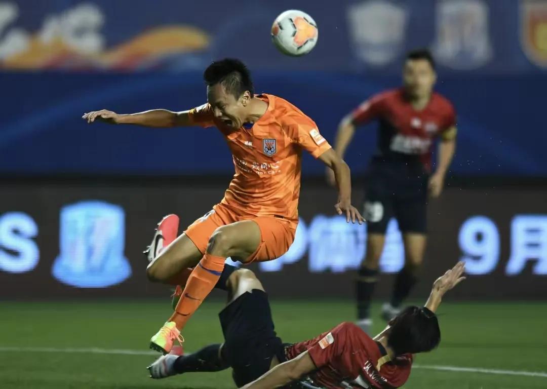 张弛鲁能最新爆料,鲁能金敬道张弛郭田雨