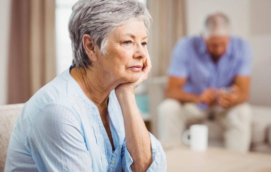 夫妻之间外阴疼痛是什么原因,夫妻间感觉尴尬是什么原因