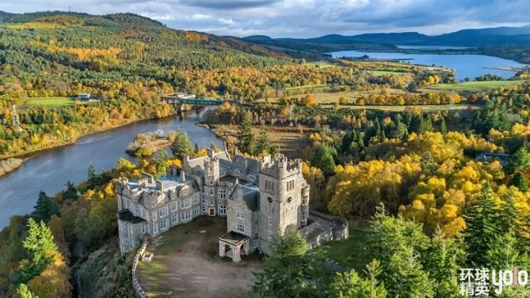 大律师富豪一生变性三次，只为寻找生命真谛，买城堡开始新人生