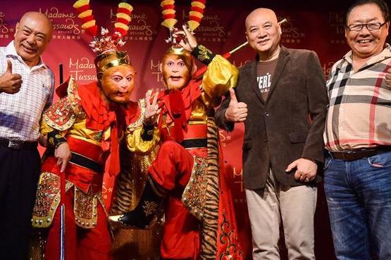 杨洁揭秘六小龄童,杨洁和六小龄童的合影86版西游记