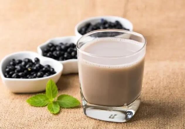 中老年人吃什么食物可以补血,中老年人吃什么食物少生病