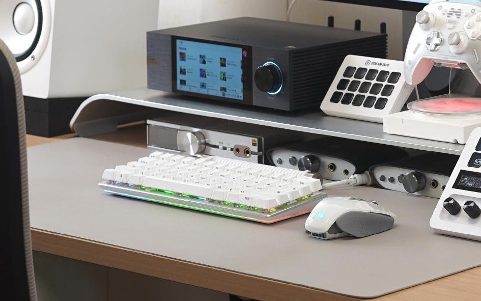 好看充满科技感的桌搭,桌搭好物推荐简约