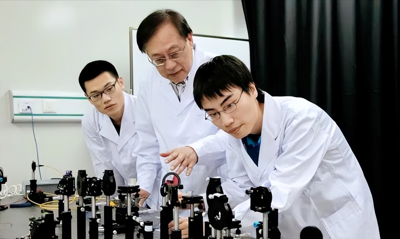 钱学森是中国最牛科学家吗,中国最厉害的三个院士钱学森