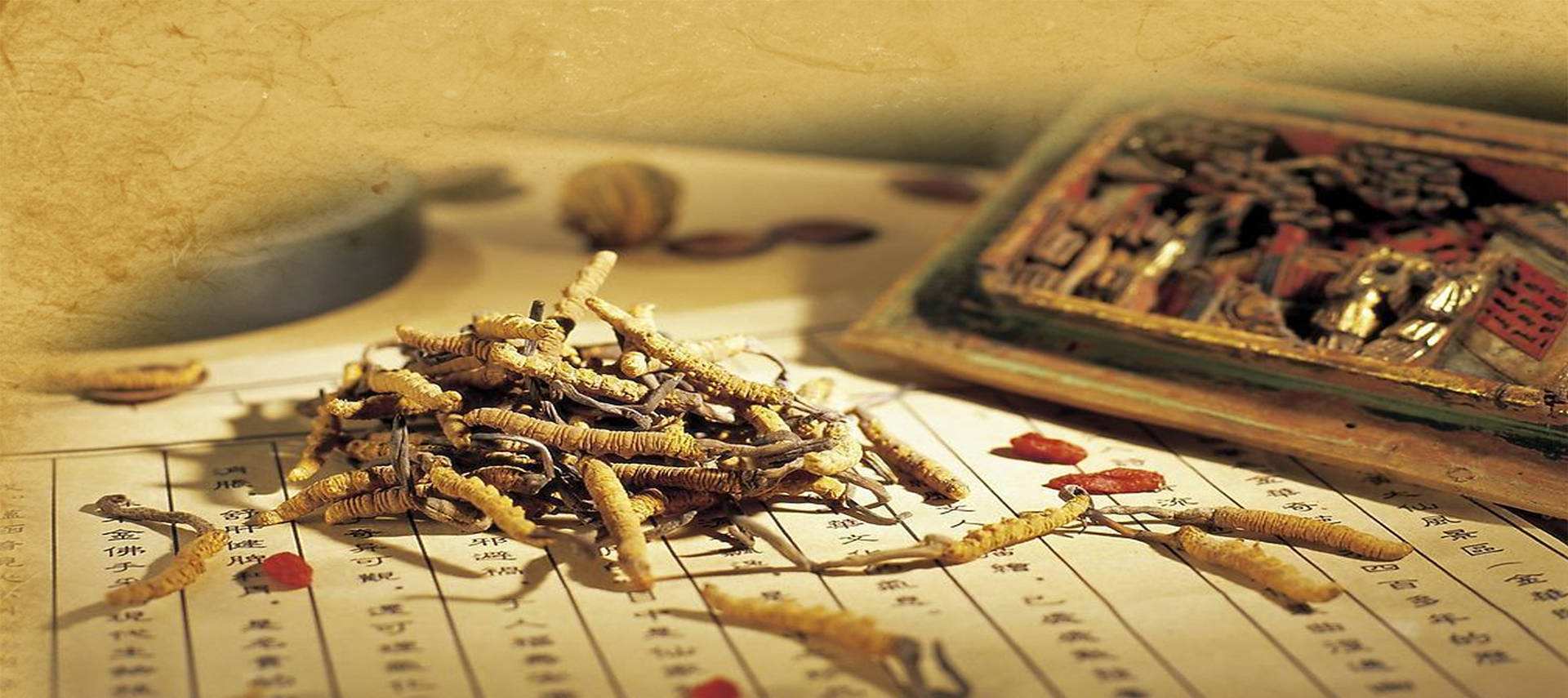 更年期头痛中医怎么调理,更年期女人头疼怎么回事