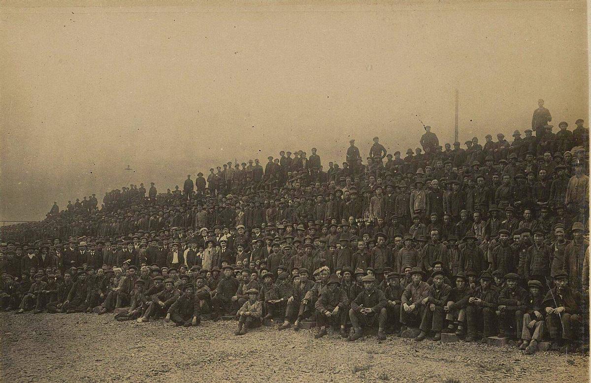 日军日记:*安妇慰**不服从管教,我很愤怒,用*刀刺**插入她的*体下**