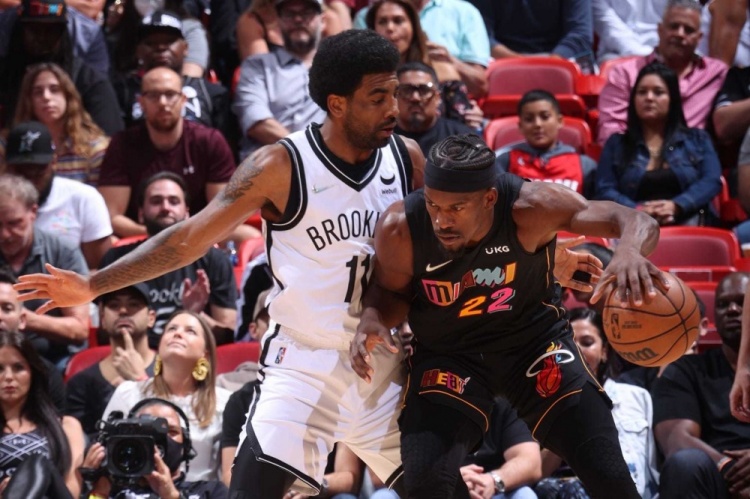 詹皇湖人3连败还没动作,詹皇湖人最新消息