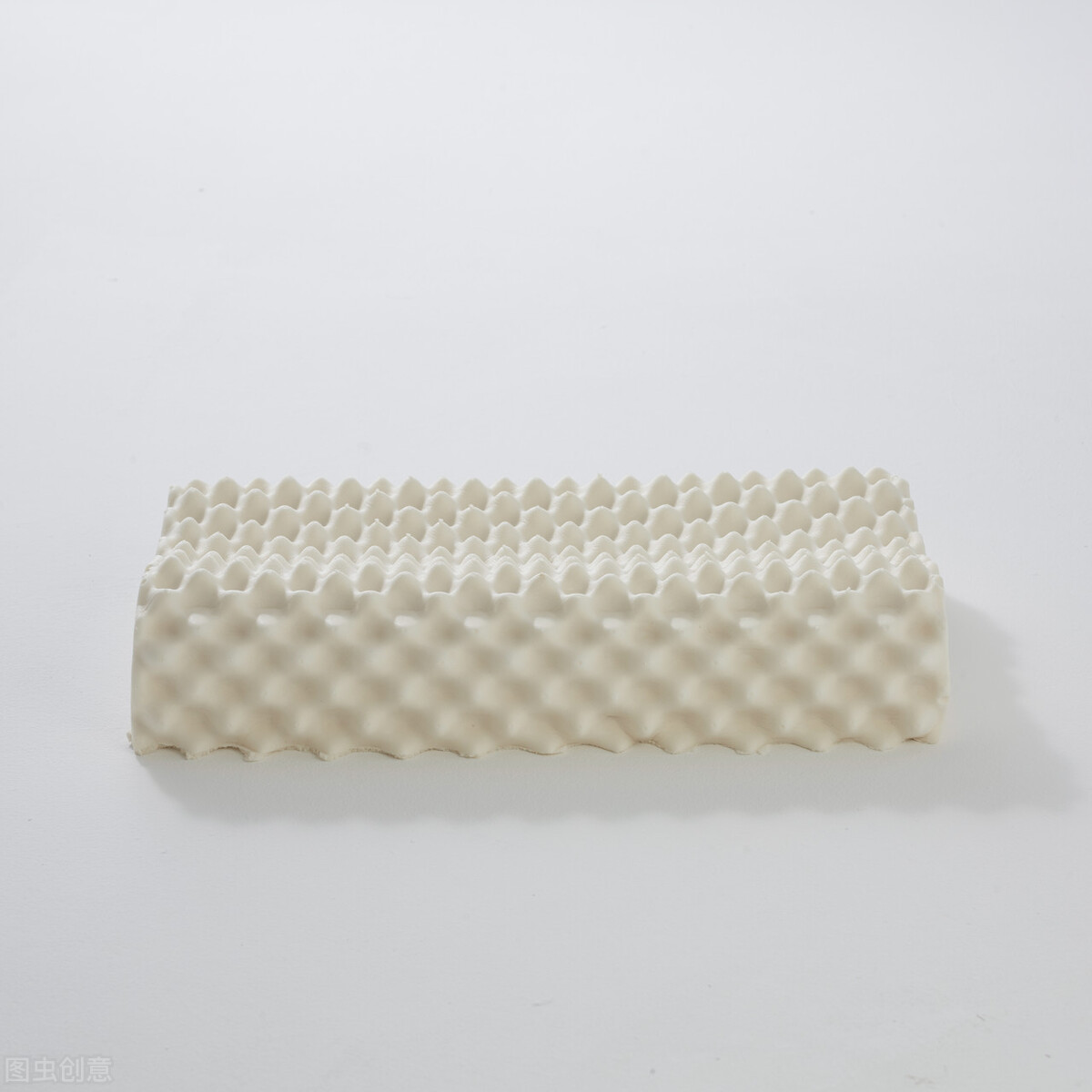 泰国橡胶枕头假货曝光,真假乳胶枕行业黑幕