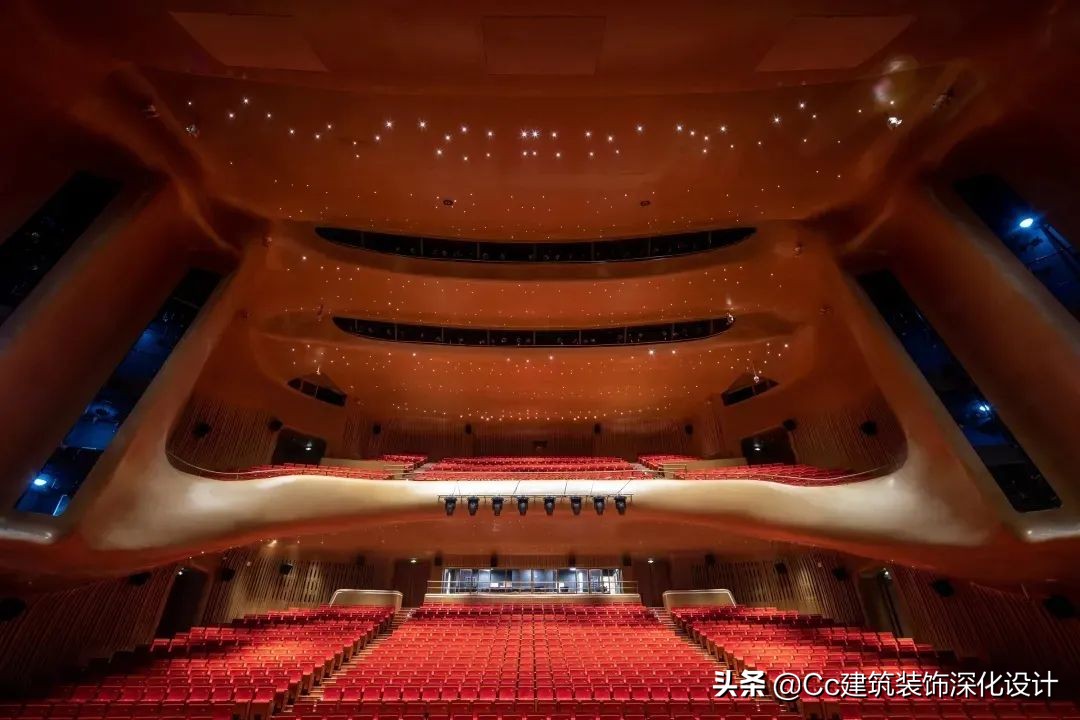 隔音吸音板材料图片,铝合金玻璃棉吸音板