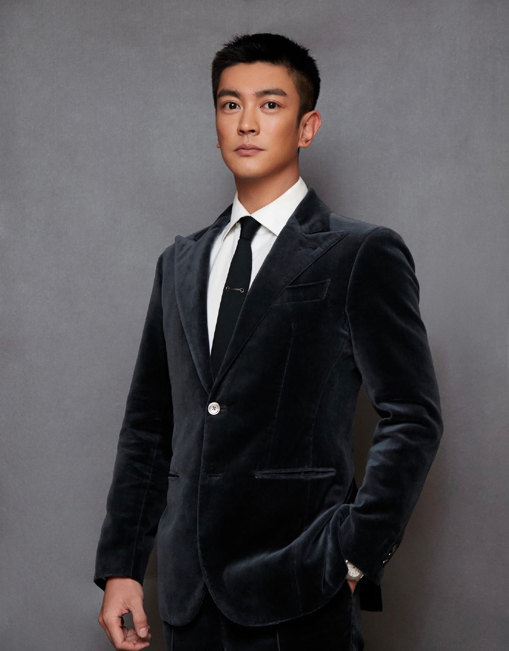 表面是百亿票房，实际上有的是零蛋，这6位演员别再吹了