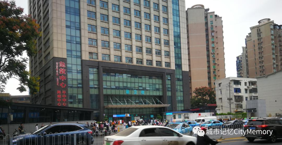 窑岭印象：有“长沙白宫”“戏窝子”，可看李谷一、张也的演出