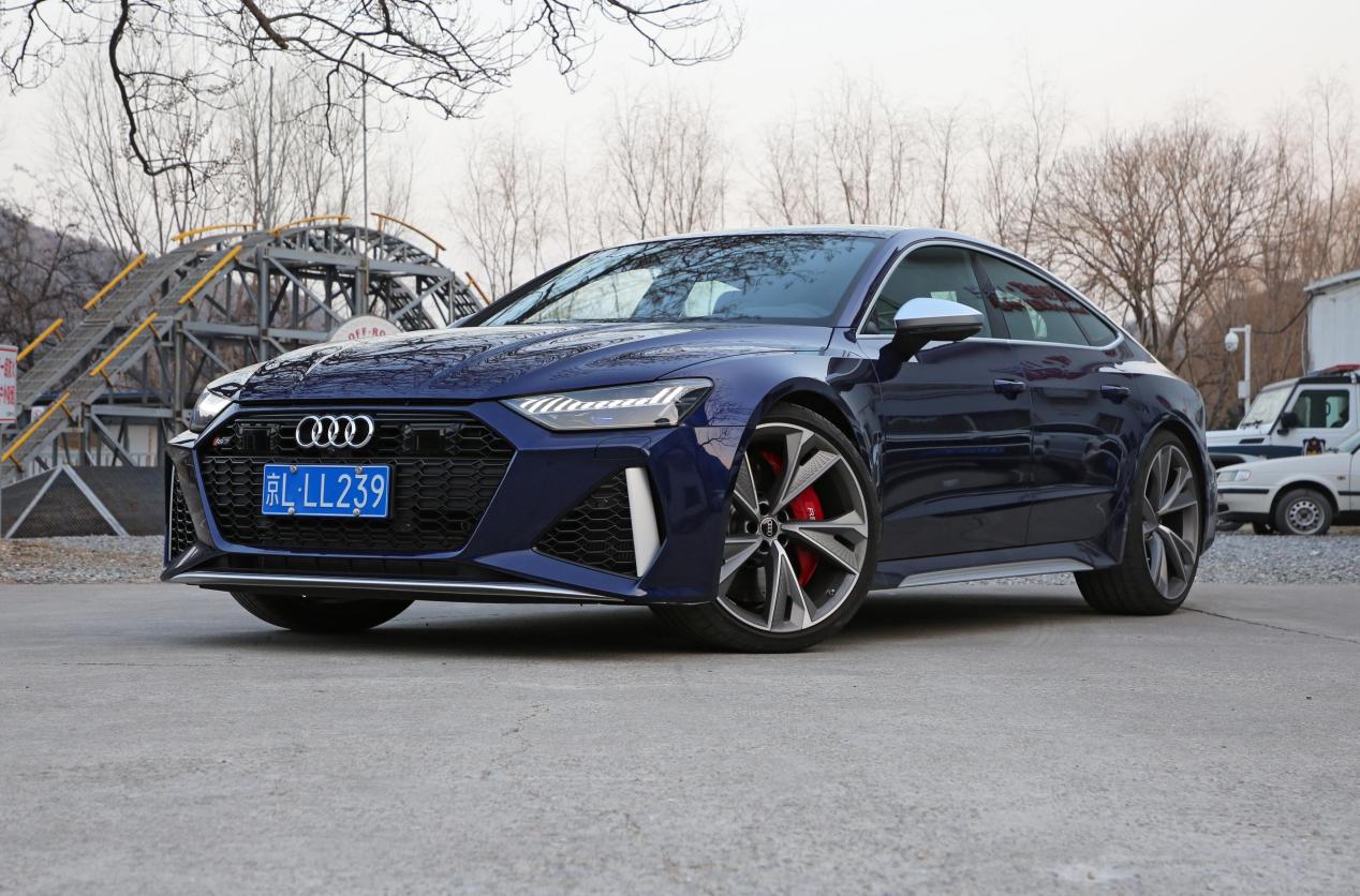 奥迪rs7高端大气是成功男士的首选,新款奥迪rs7sportback