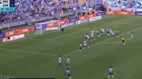 苏亚雷斯脚后跟破门惊呆众人,苏亚雷斯独造五球