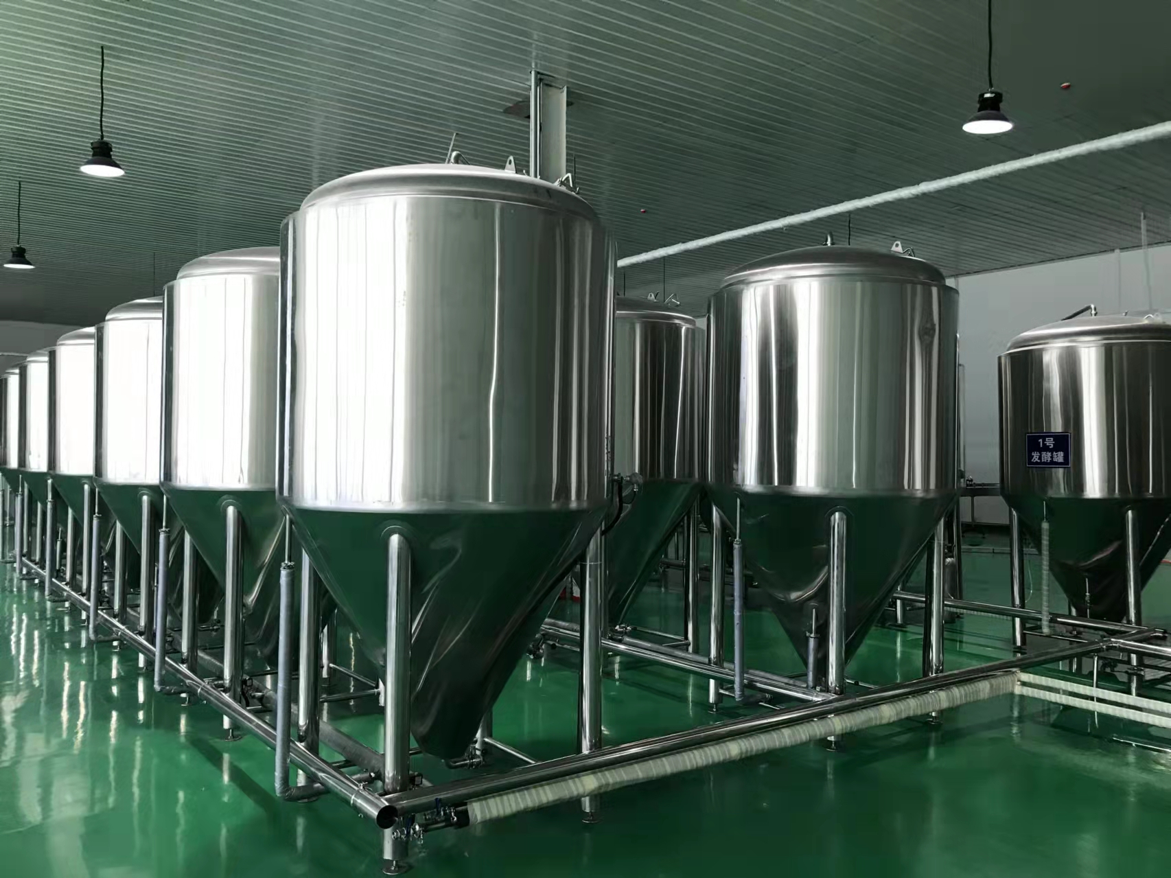 精酿啤酒厂设备厂家直销,啤酒厂设备生产厂家排行