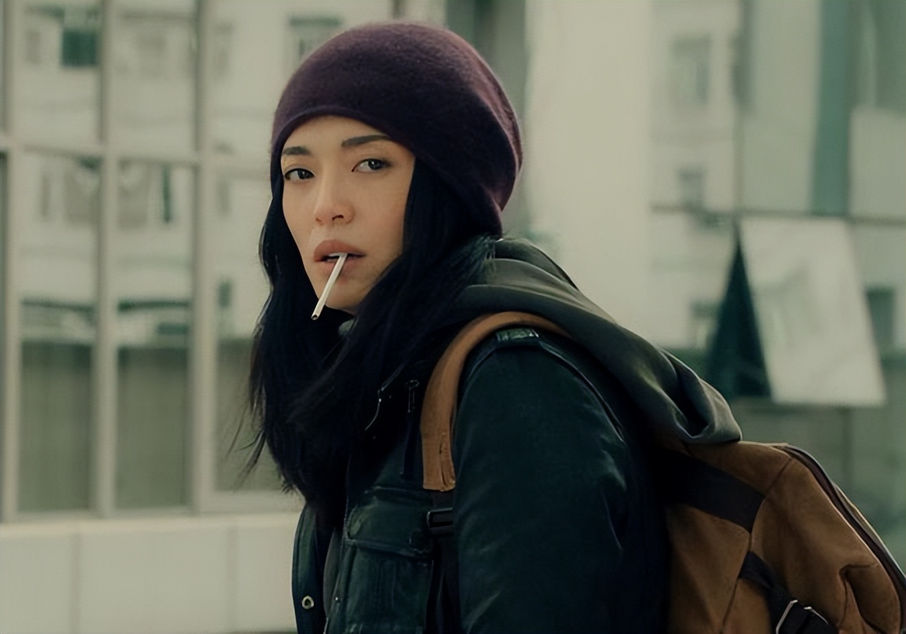 母亲第二春,女儿渴望*爱性**而不得,只能凭借自我救赎“上青云”