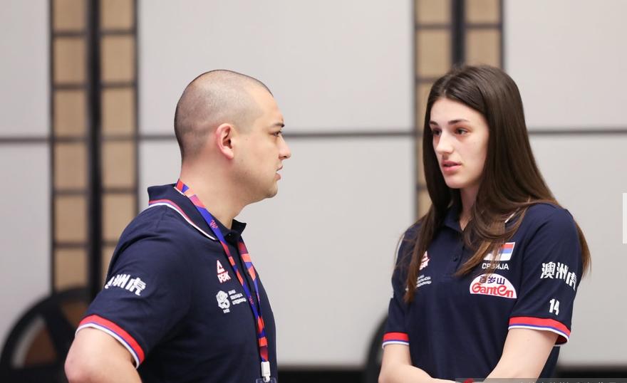 深圳女排新主帅惹人关注,深圳女排外援