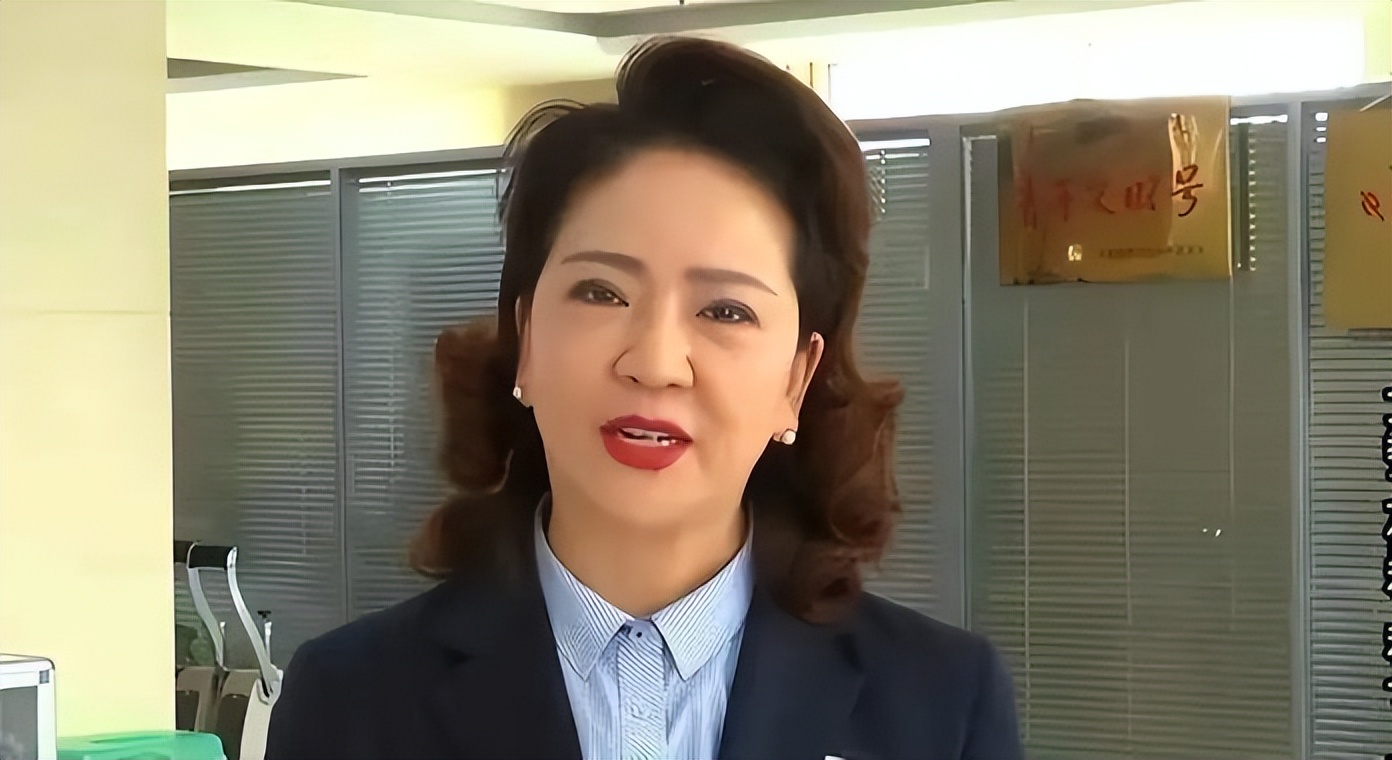 “李少莉事件”持续发酵！看一小区退休老大爷是如何评价她的