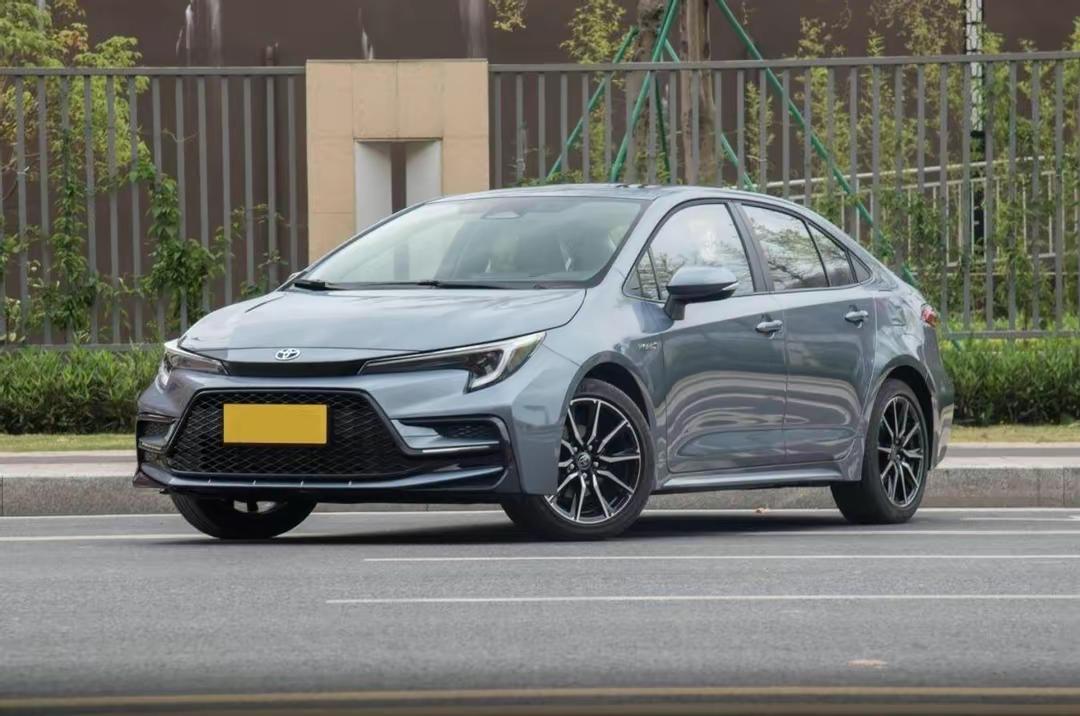 奉劝你们别“唱衰”日系车了,我家换了3台混动车,还是丰田耐用