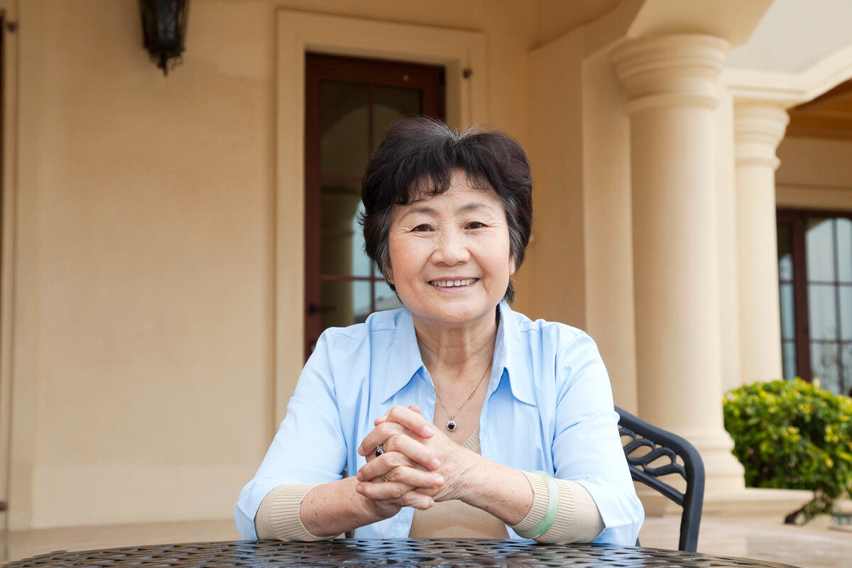 65岁阿姨坦言:帮儿女带娃时,先谈好这3个条件,避免吃力不讨好