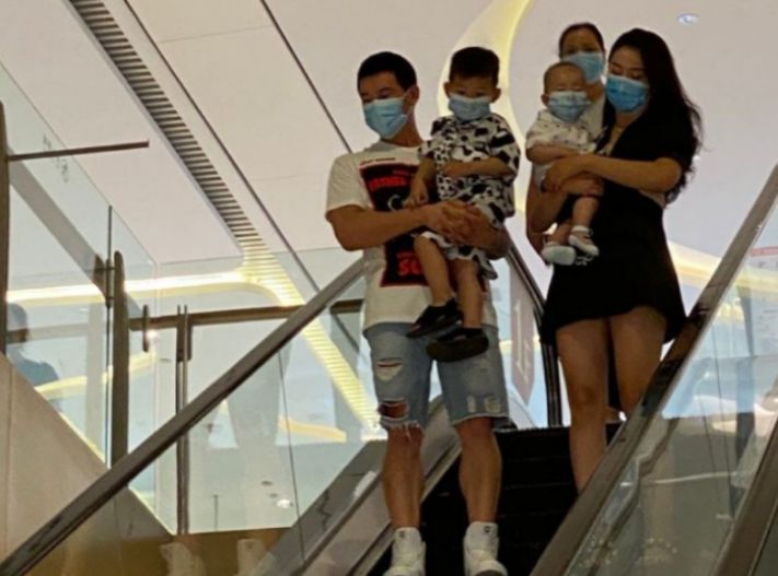 国外孩子比中国孩子好在哪,国外孩子和中国孩子的对比