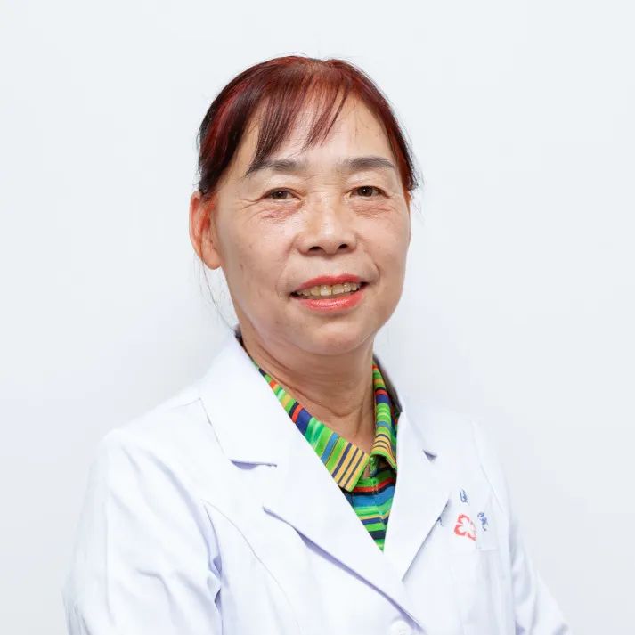 用双氧水清洗角膜塑形镜眼睛充血,双氧水清洗角膜塑形镜