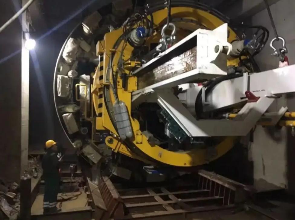 中国进口6000台盾构机,中国出口海外最大盾构机