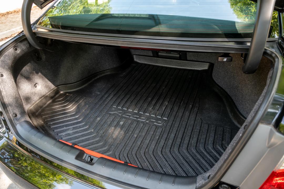 买高配家用车，送V6发动机——9代雅阁3.0LVTI尊贵版