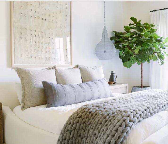 卧室太小放不下床头怎么做,小卧室床头怎么放