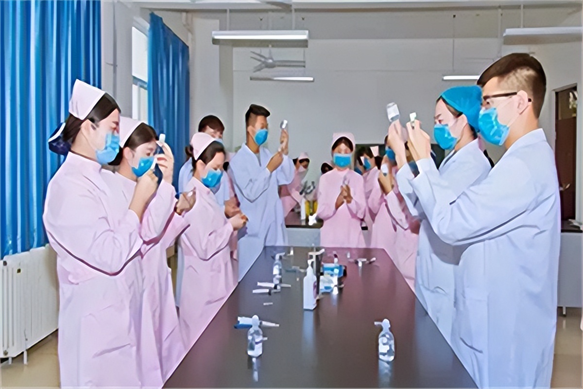 郑州市鹤立中专学校怎么样,郑州市鹤立中专地址在哪里